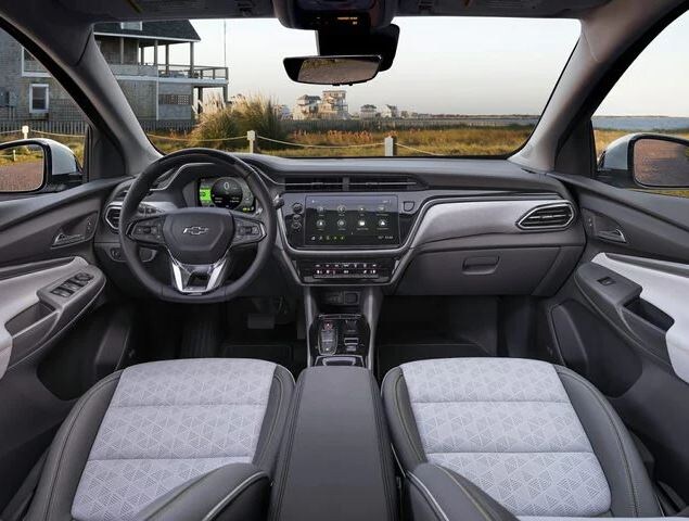 2022 Chevrolet Bolt EUV (4).JPG