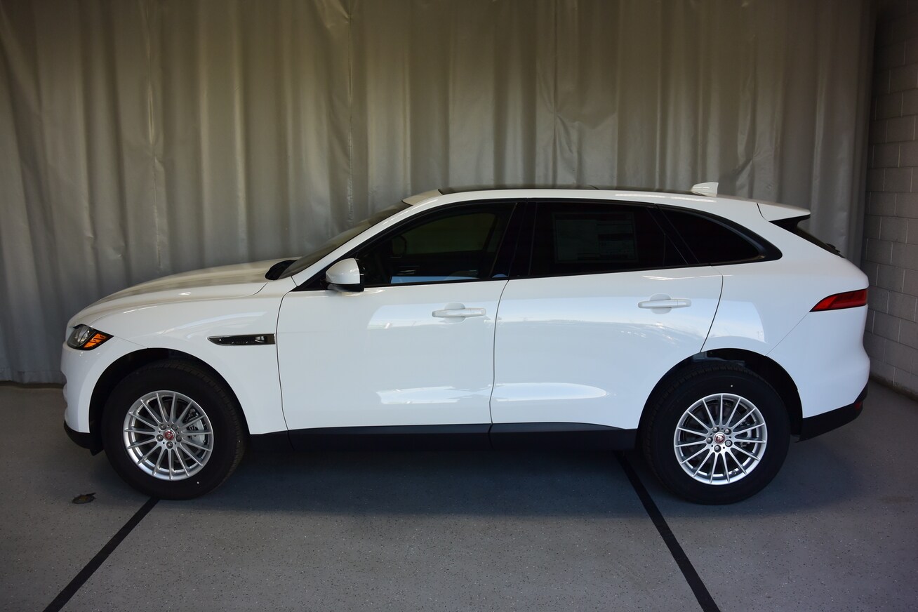 F-PACE-Chicago.jpg