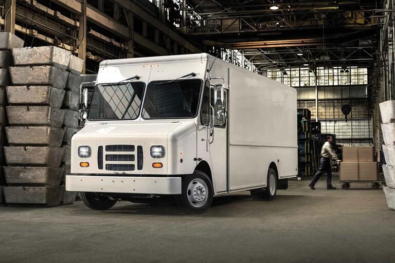 19_FRD_CSC_100001_StepVan_PK_2160x1440.png