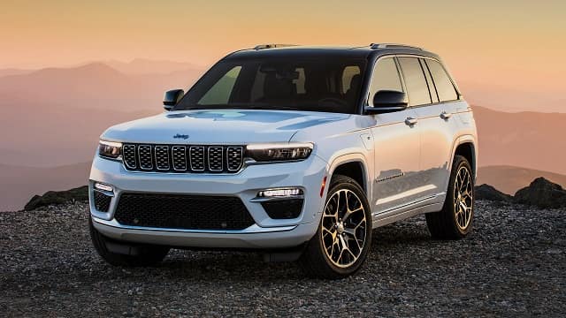 2024-Jeep-Grand-Cherokee-4xe.jpg