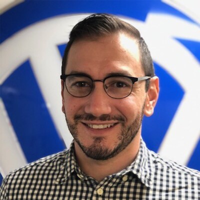 HVVW-369_0009_Lev Ece Sales Consultant.jpg