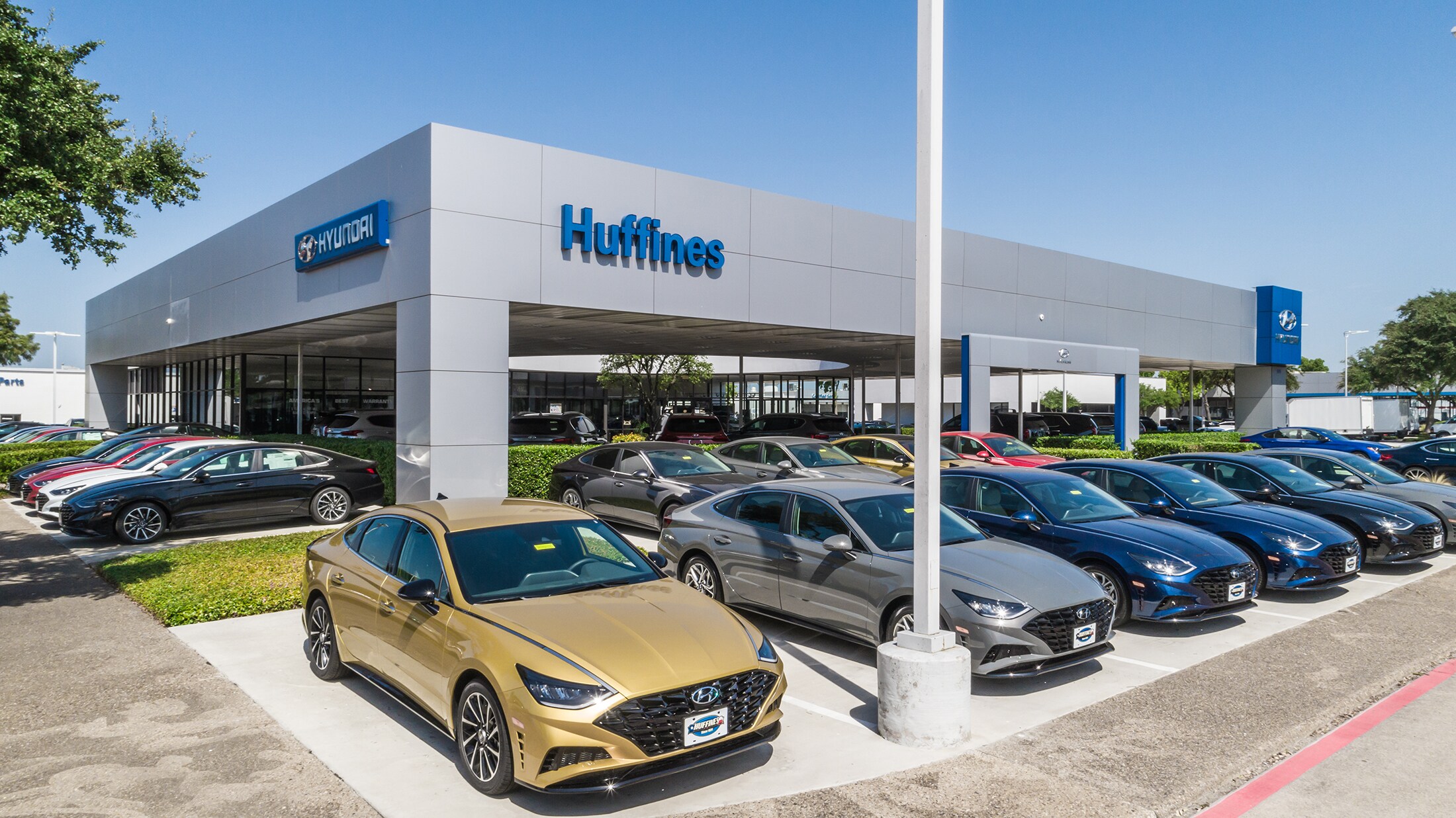 Huffines Hyundai Dealership2.jpg