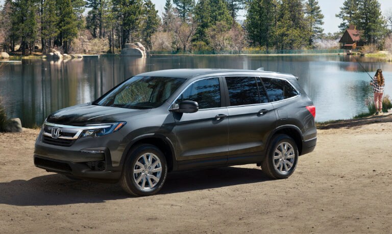 2022 Honda Pilot parked by a lake