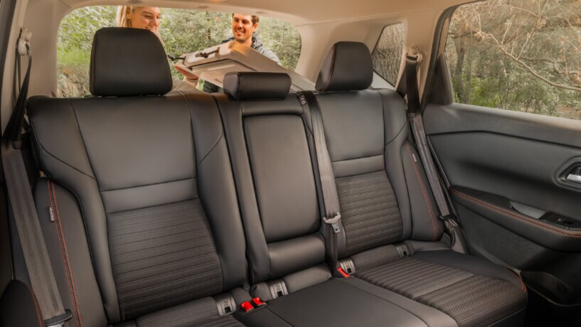 2026 Nissan Rogue interior back seats