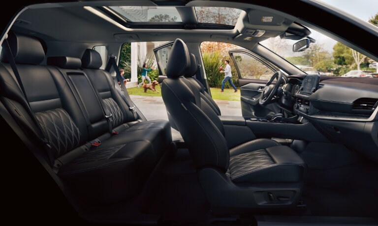2022 Nissan Rogue interior seating side view