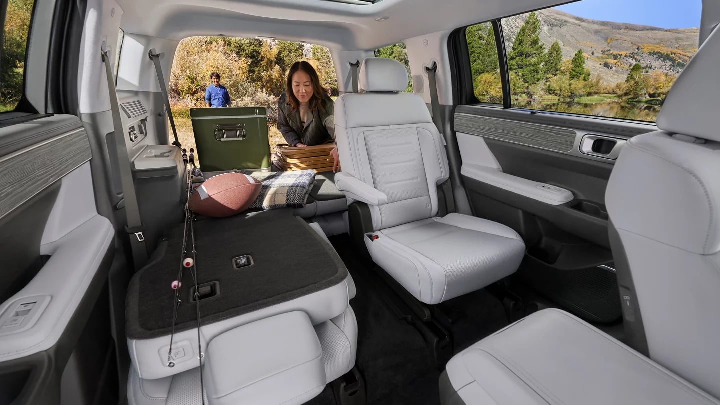 2026 Hyundai Santa Fe interior seating