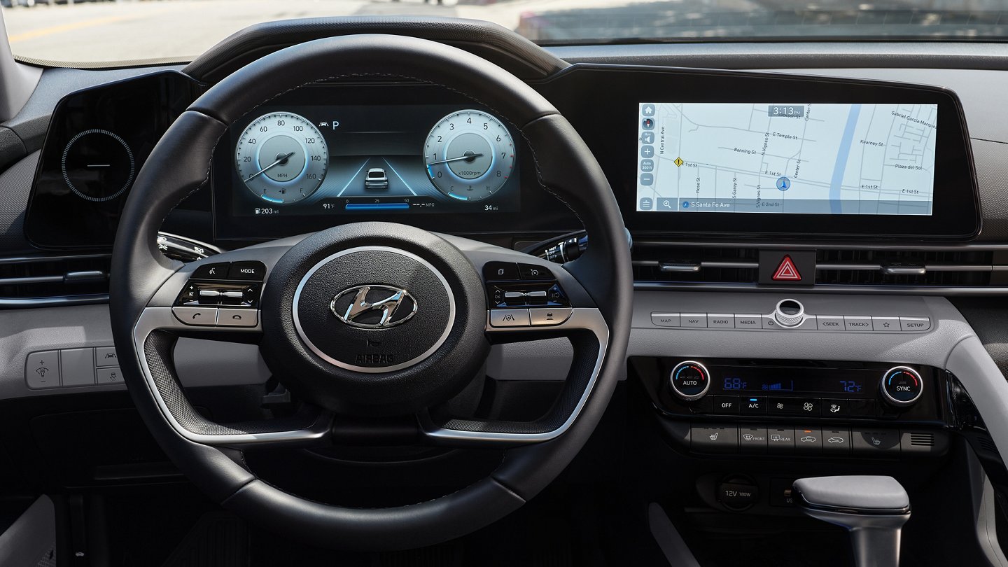 Technology in the 2023 Hyundai ELANTRA
