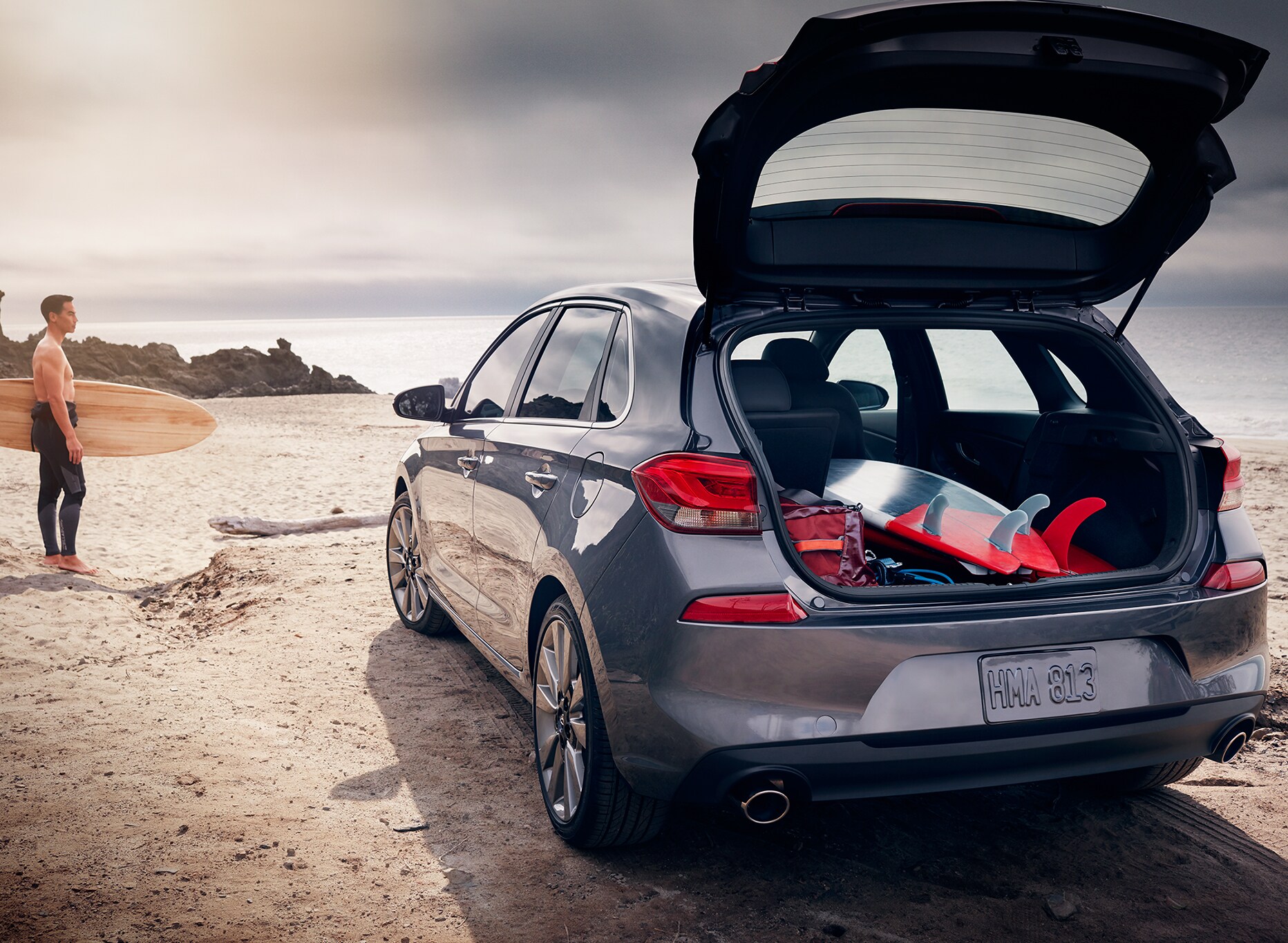 2018_Elantra_GT_Sport_Tech_Gray_0009_TrunkOpen.jpg