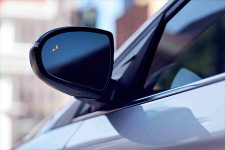 Hyundai Ioniq SEL with Blind Spot Detection
