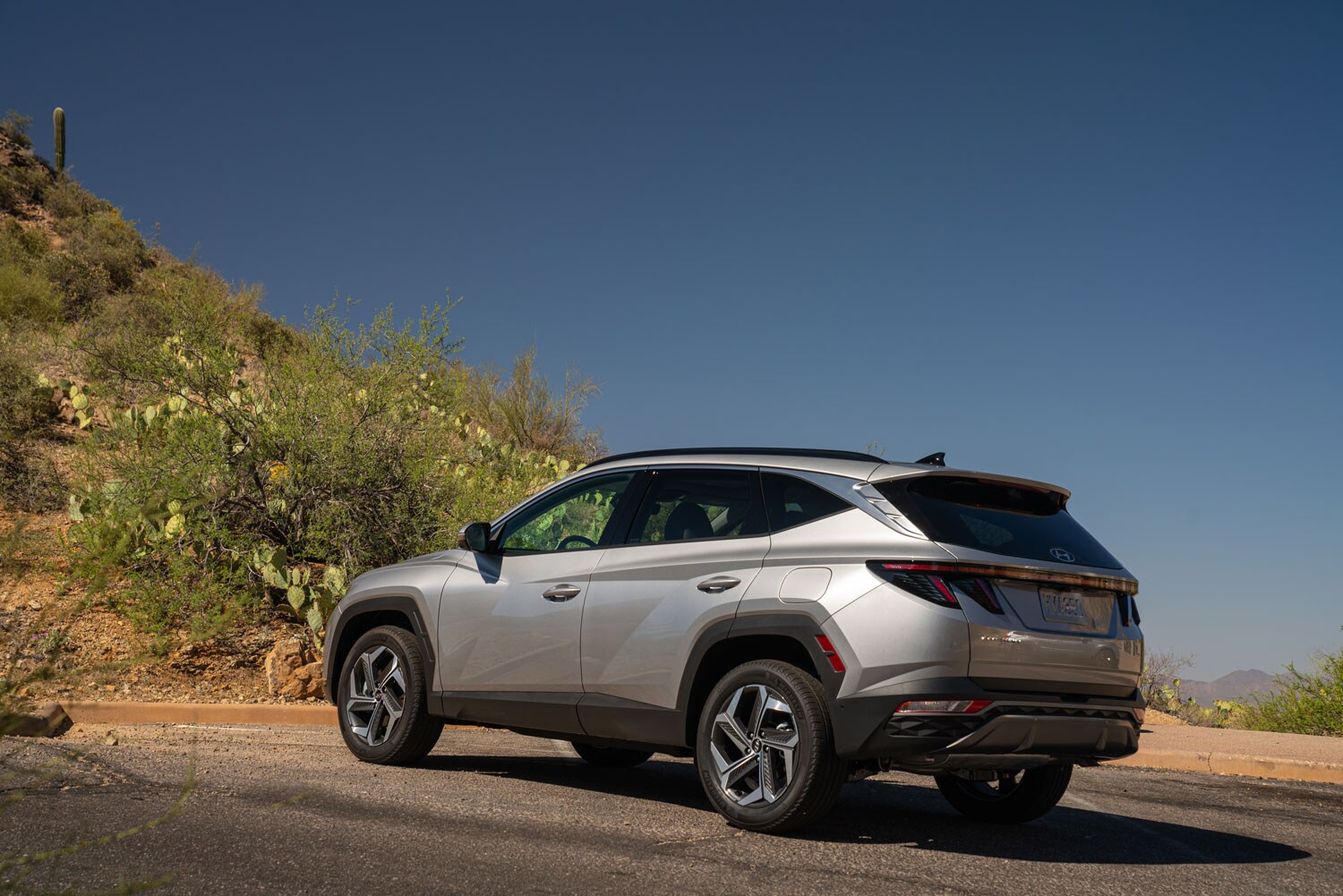 2023 Hyundai Tucson Hybrid back 2023 Hyundai Tucson Hybrid back