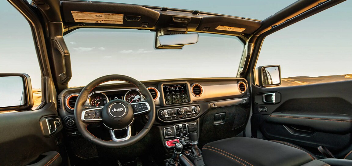 2022 Gadiator Interior 2.png