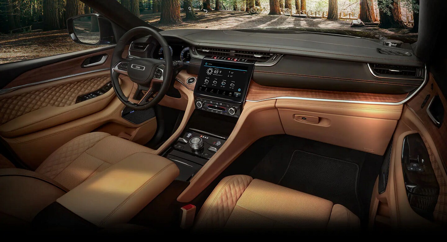 2022-All-New-Grand-Cherokee-Interior.png