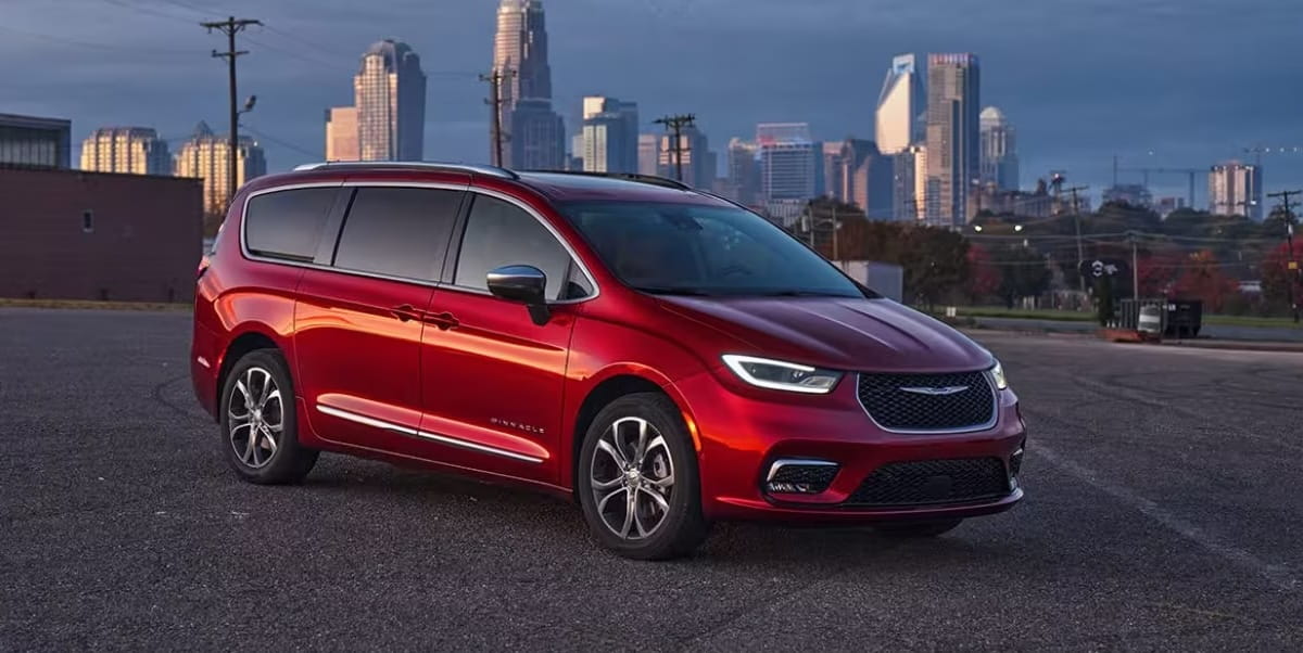 Chrysler Pacifica minivan exterior