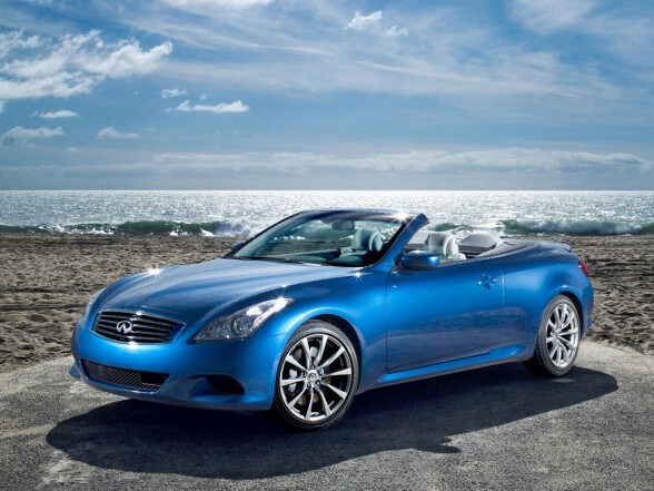 2012-Infiniti-G-Convertible-Front-Side-View.jpg