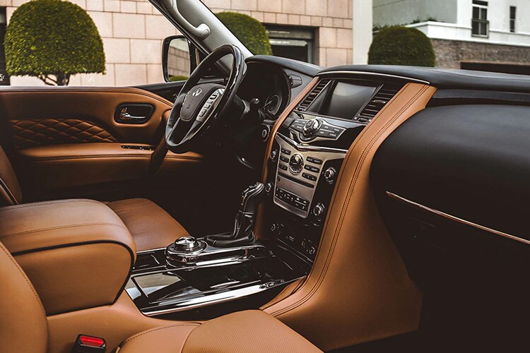 Infiniti Qx80 Interior.jpg