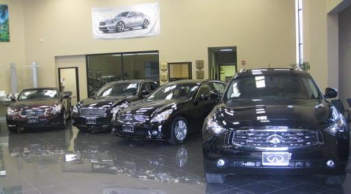 Showroom-2-Small.JPG