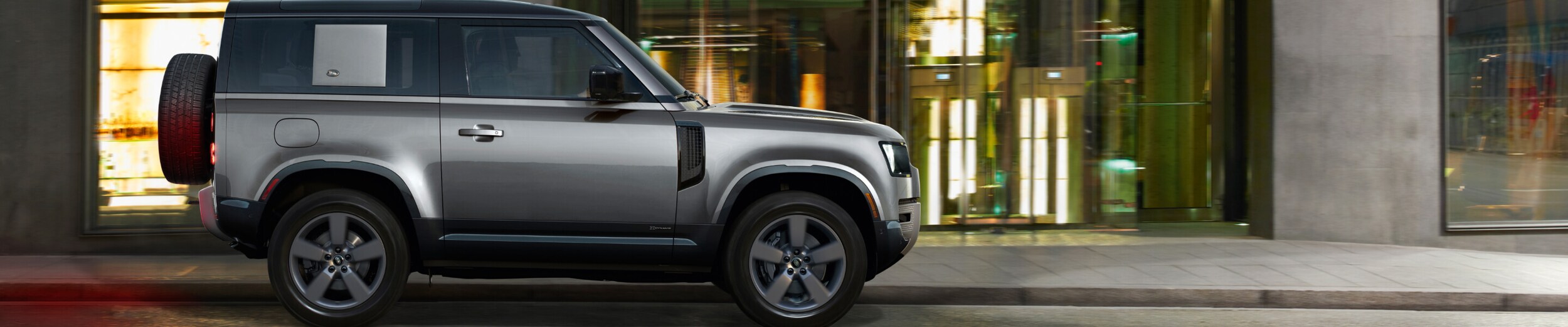 RANGE ROVER, DEFENDER, AND DISCOVERY DEALER SERVING CROWN POINT, IN