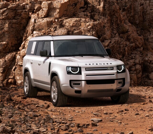 Land Rover Defender 130 First Edition P400