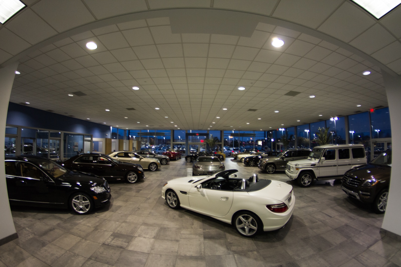 Benz Pic 15.jpg