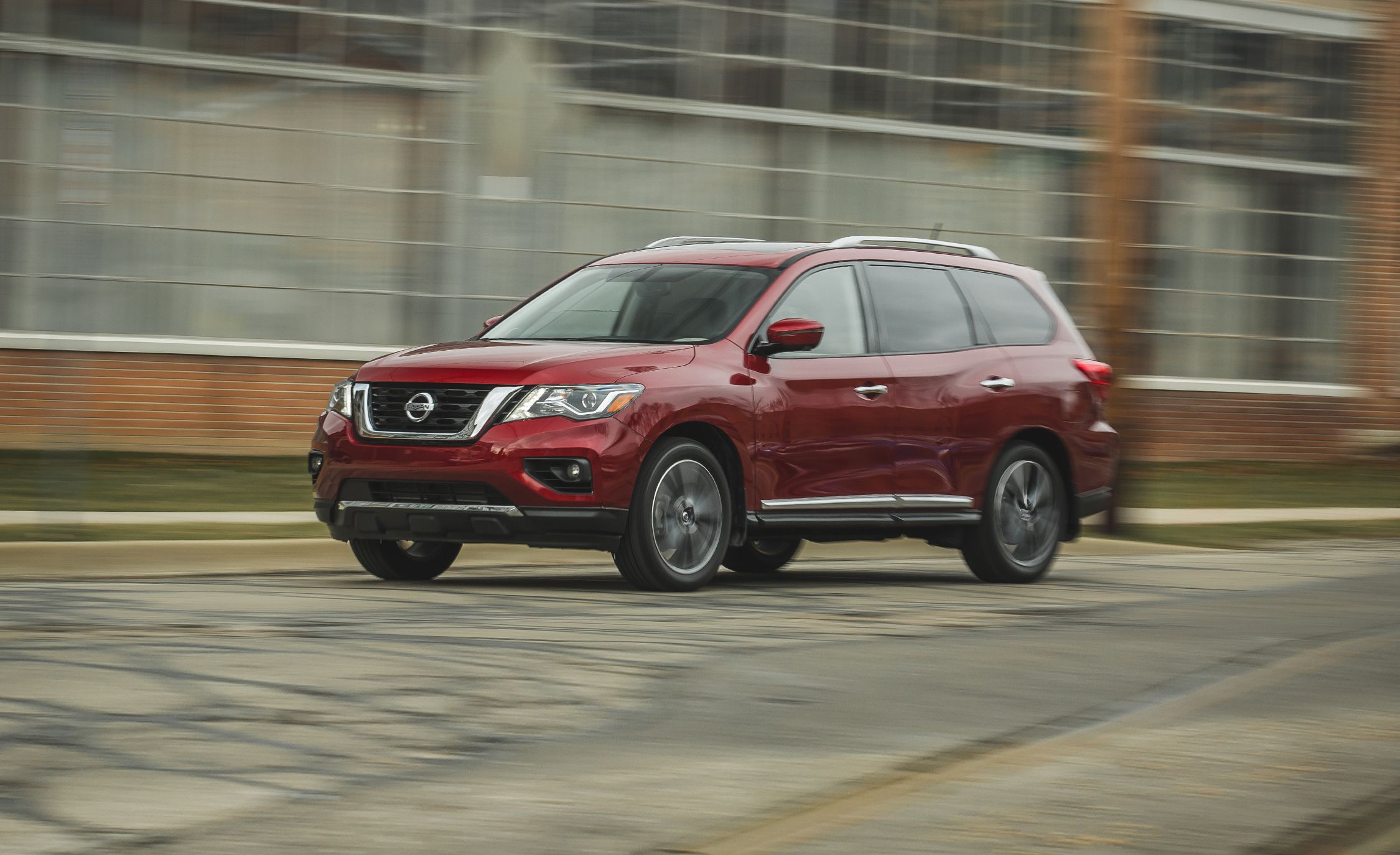2018 nissan pathfinder.jpg