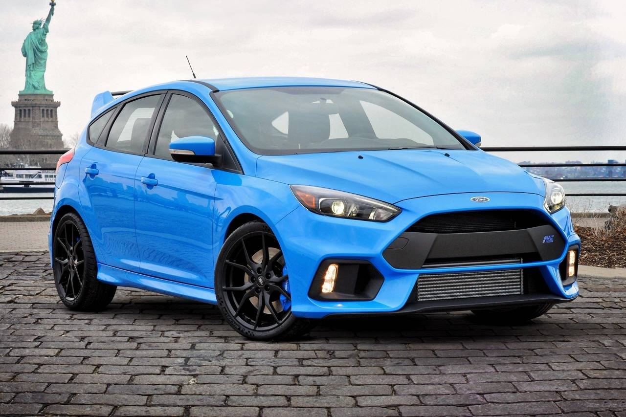 2018_ford_focus-rs_4dr-hatchback_base_fq_oem_1_1280.jpg