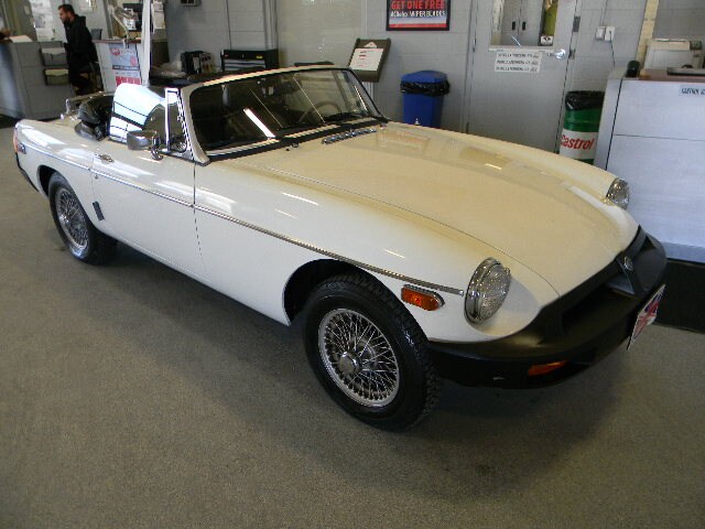 1975 MG.JPG