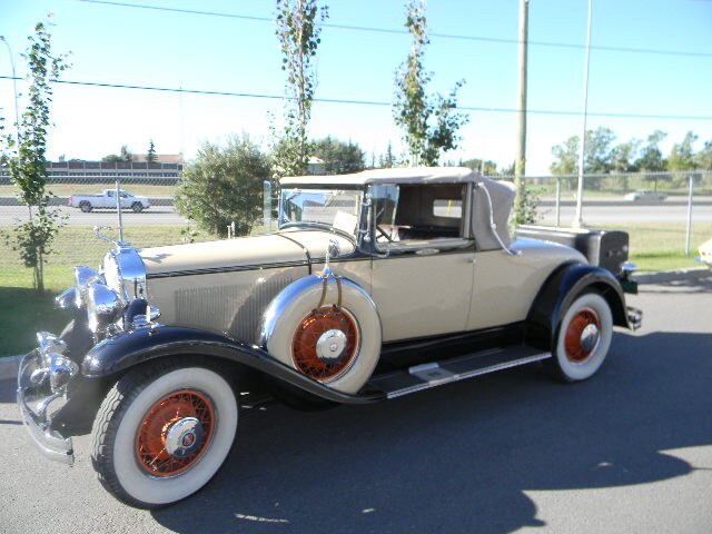 1936 Cadillac Lasalle.JPG