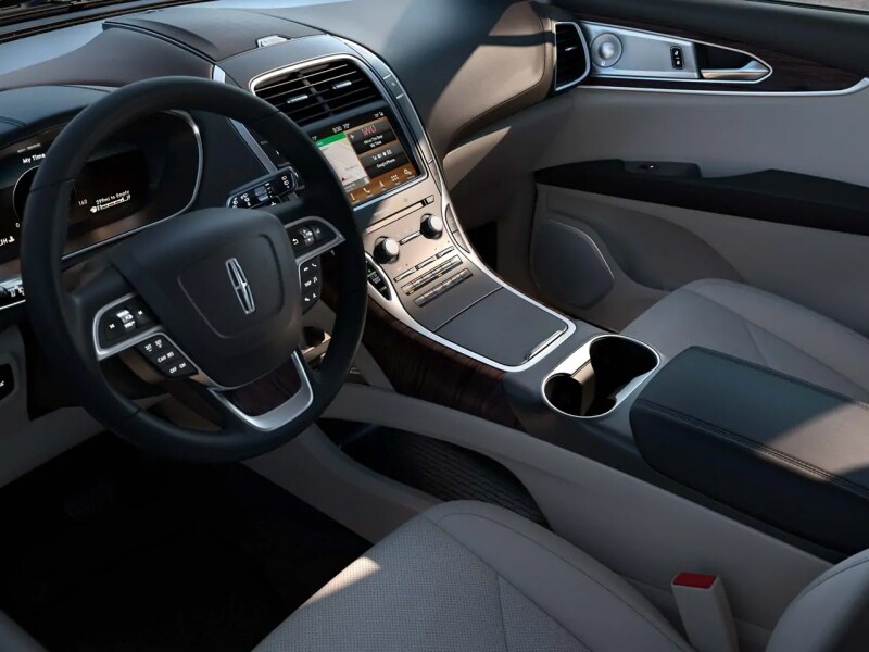The luxurious interior of the 2019 Lincoln Nautilus