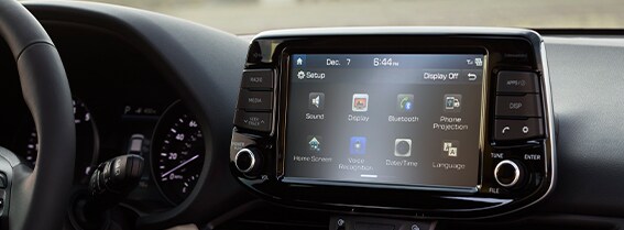 The 2021 Hyundai Elantra vs. The 2021 Hyundai Sonata at Jack Giambalvo Hyundai | Close-up of Elantra's touchscreen