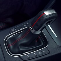 The 2021 Hyundai Elantra vs. The 2021 Hyundai Sonata at Jack Giambalvo Hyundai | Elantra's shift knob