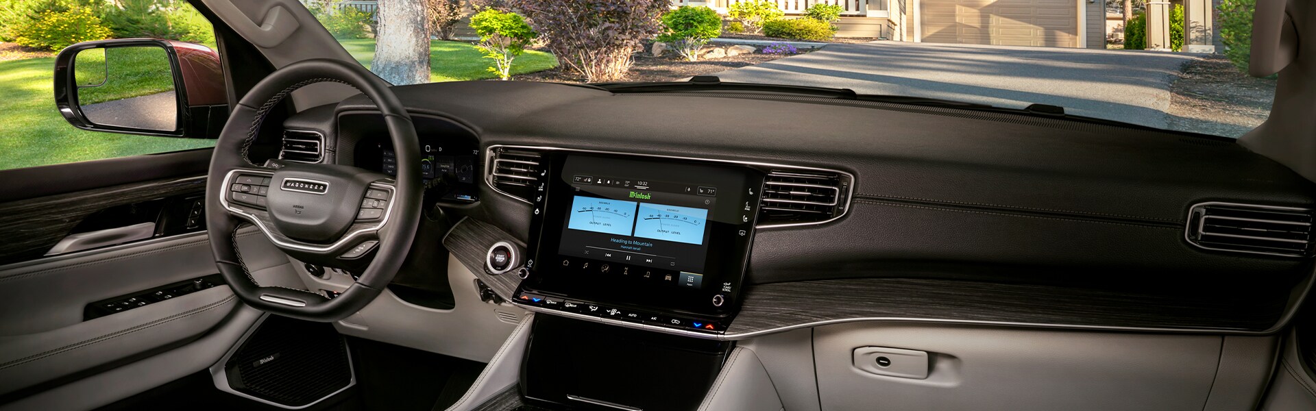 Performance features of the 2022 Wagoneer at Stetler Dodge, Chrysler, Jeep, and Ram of York | Interior shot of the 2022 Jeep Wagoneer