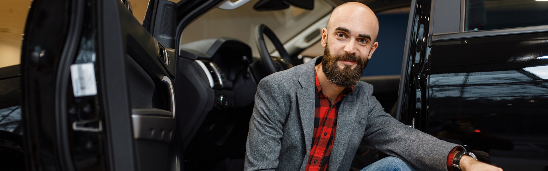 Stetler Chrysler, Dodge, Jeep, and Ram is a Chrysler, Dodge, Jeep, and Ram Dealership in York near Manchester, PA | A hipster buying a car
