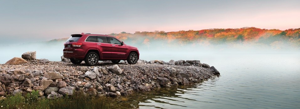 2017-Jeep-Grand-Cherokee-Overland-SUV-L01.jpg