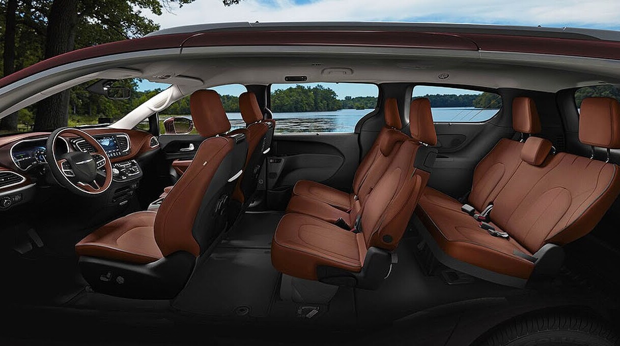 2021_Chrysler_Pacifica_Interior.PNG