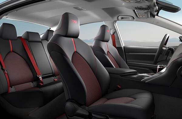 302715_MY20 Camry SE AWD.PNG