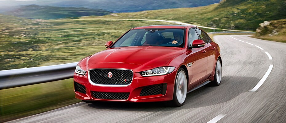 JAGUAR XE