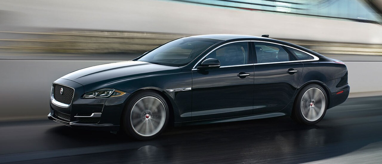 2018 Jaguar XJ banner reviews