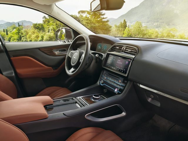 Jaguar F-PACE interior