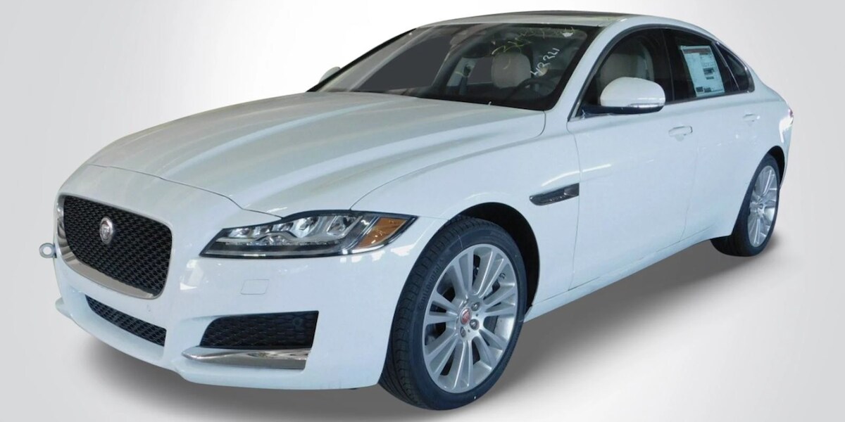 Used Jaguar XF White used Jaguar XF sedan