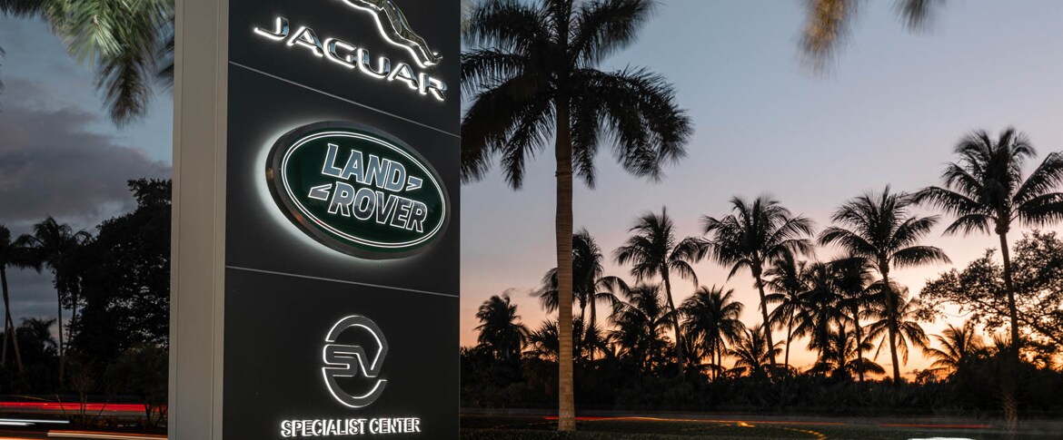 Jaguar Naples - Sign