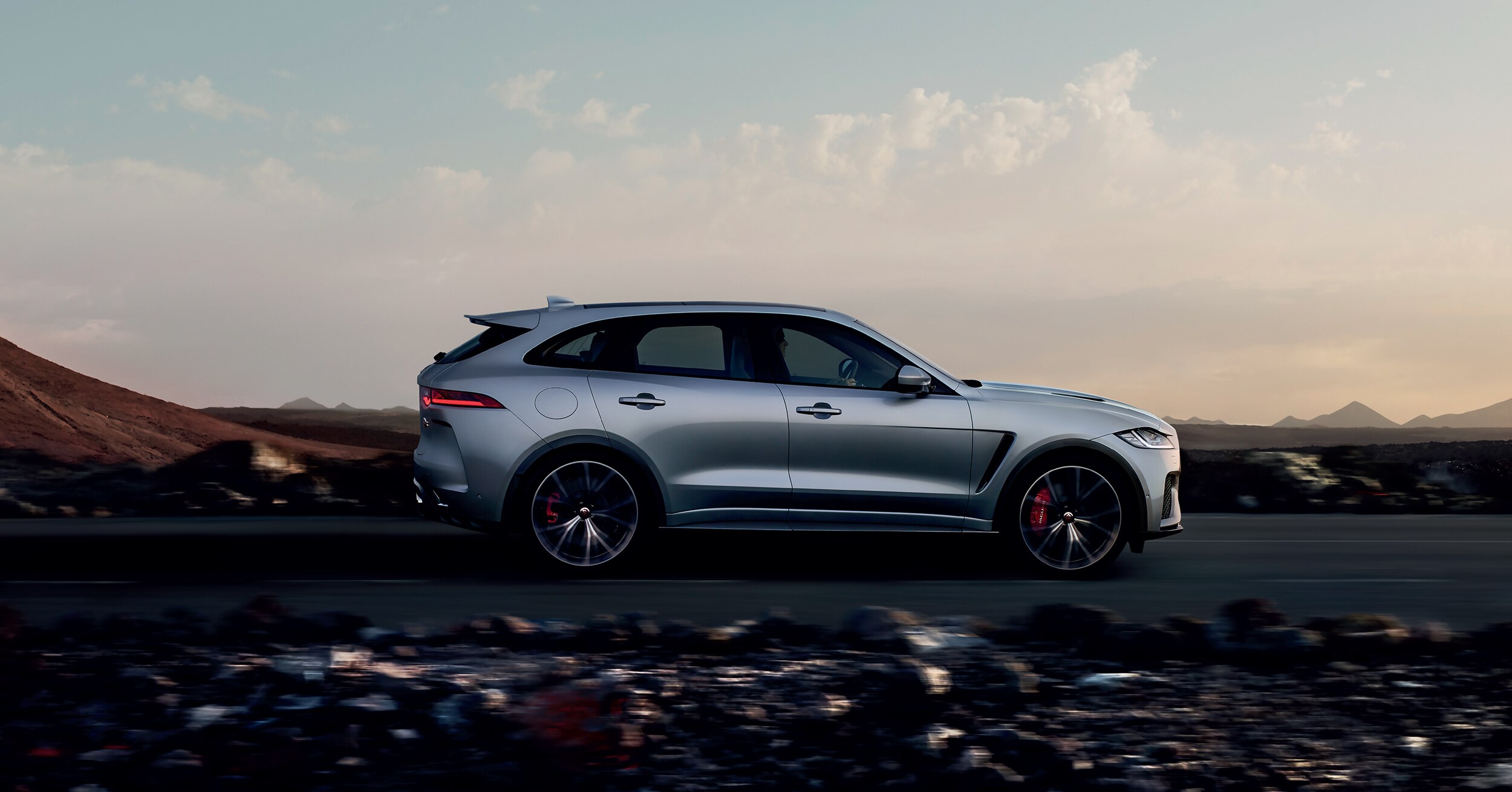 2019 Jaguar F-PACE - Exterior (2).jpeg