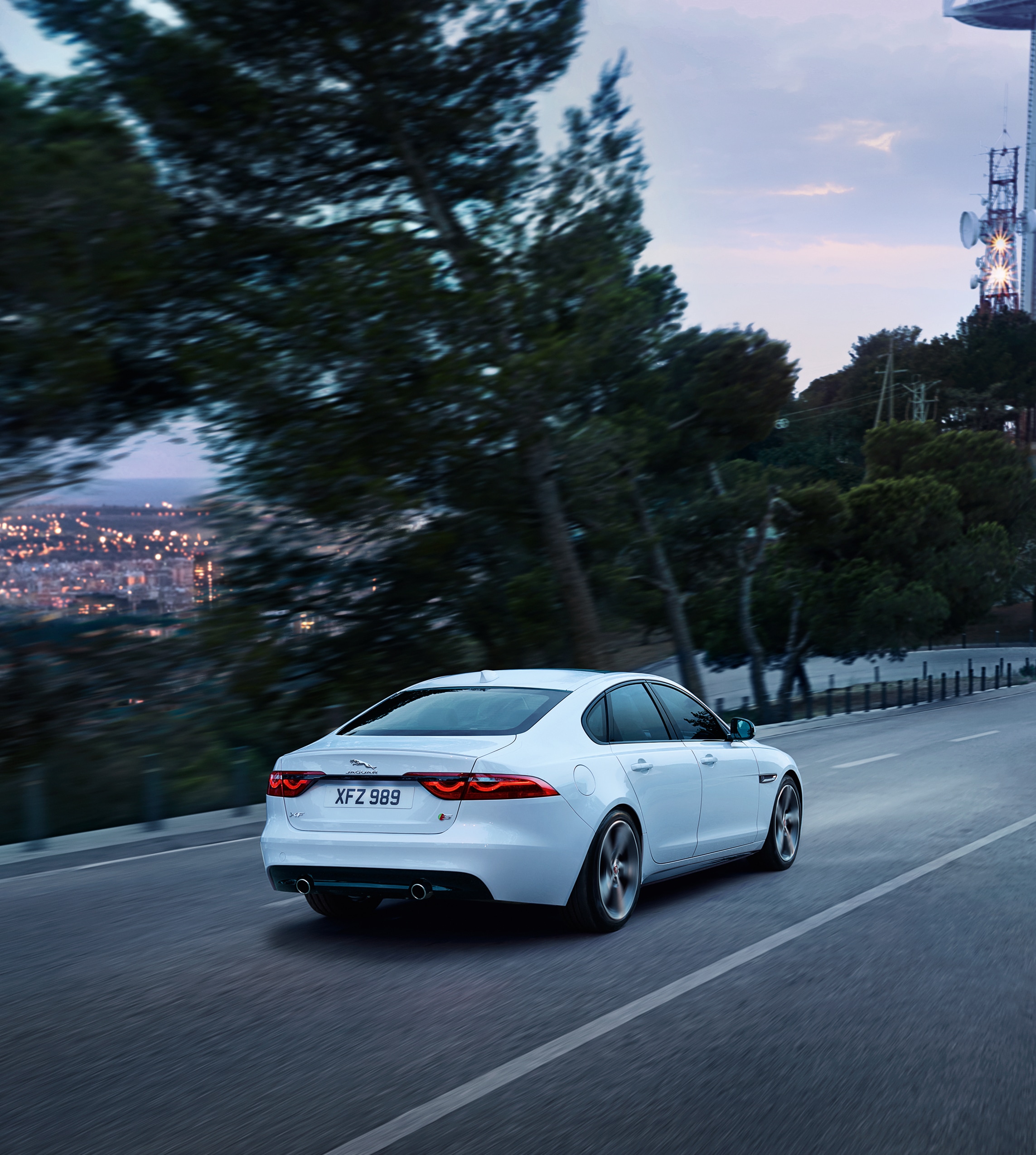 2019 Jaguar XF - Exterior (7).jpeg