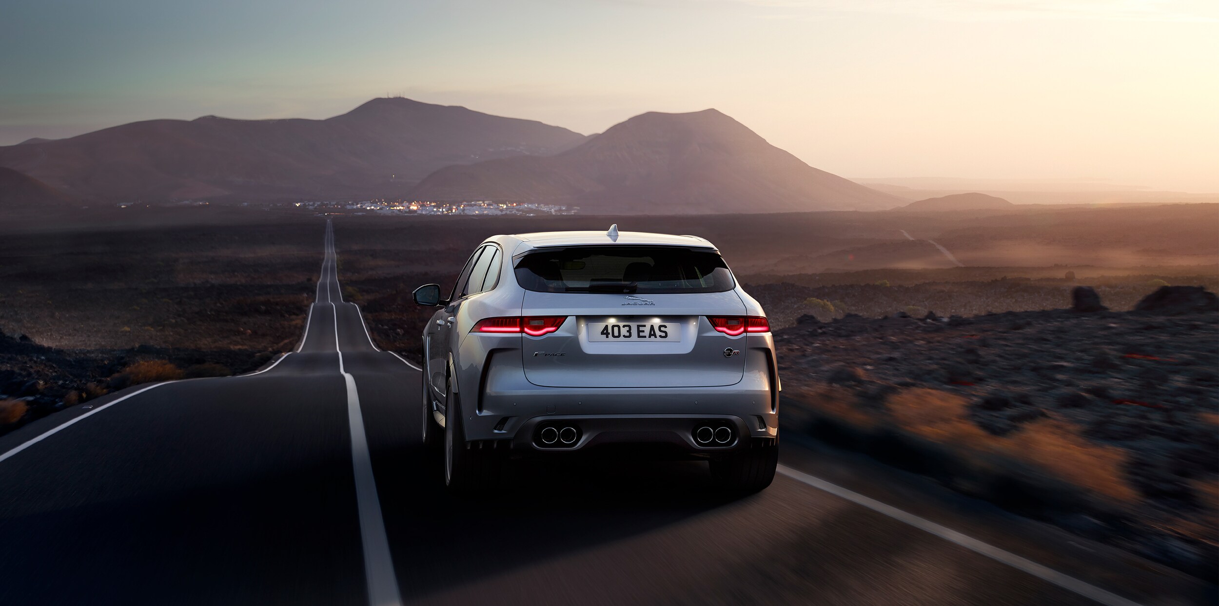 2019 Jaguar F-PACE - Exterior (3).jpeg