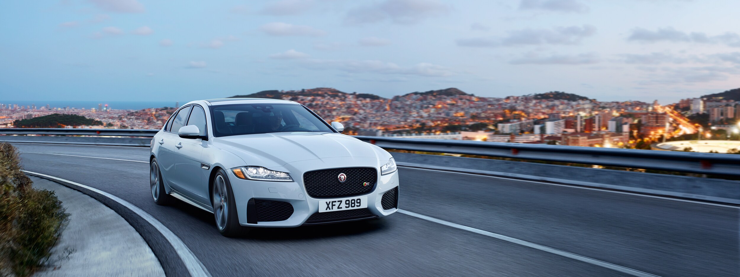 2019 Jaguar XF - Exterior (5).jpeg