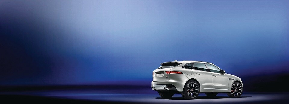 2017 Jaguar F-PACE.jpg