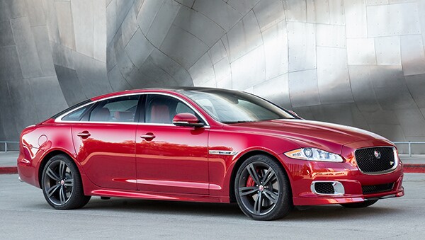 Compare jaguar xj bmw 7-series