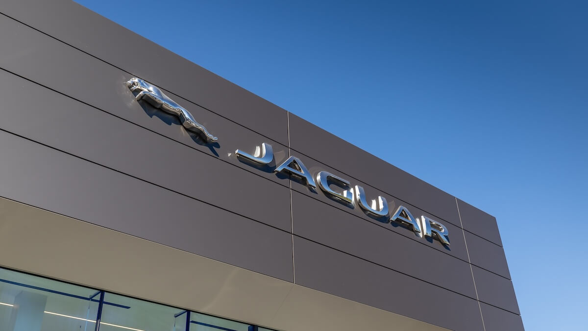 Jaguar Woodland Hills Authorized Service exterior view