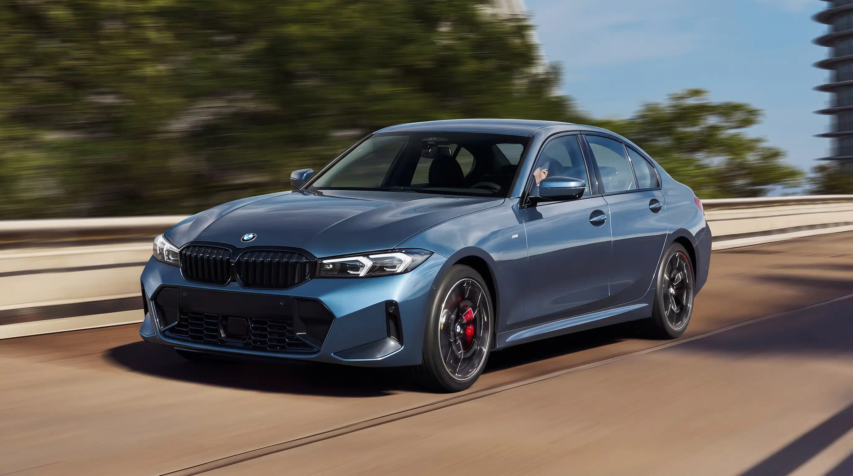 2026 BMW 330i powertrain details