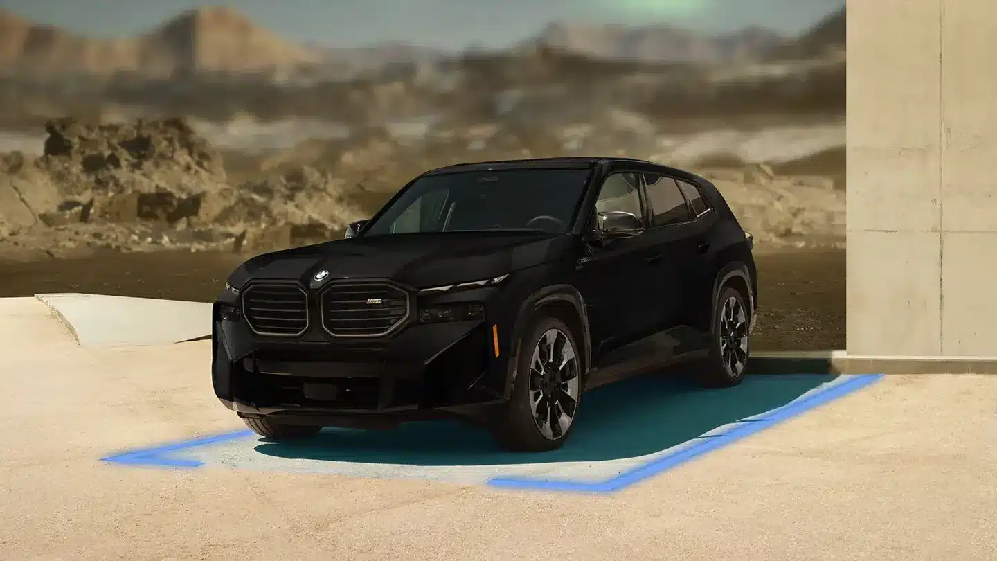 Additionally, the 2025 BMW XM features Additionally, the 2025 BMW XM features