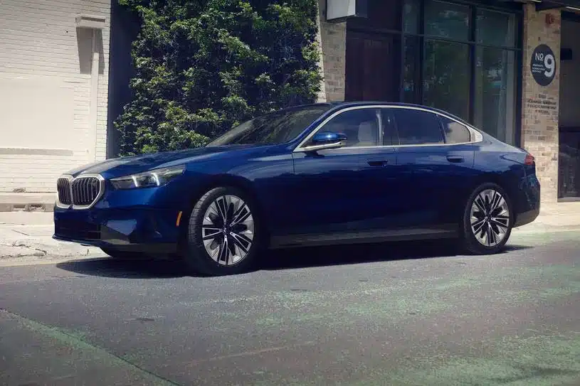 2026 BMW 540i xDrive Performance